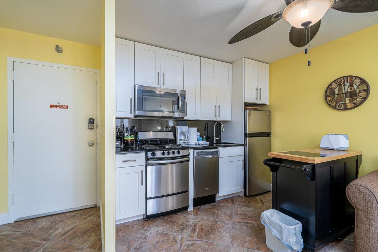 Updated Gulf Front Condo On The South End Of Fort Myers Beach! Condo Ngoại thất bức ảnh